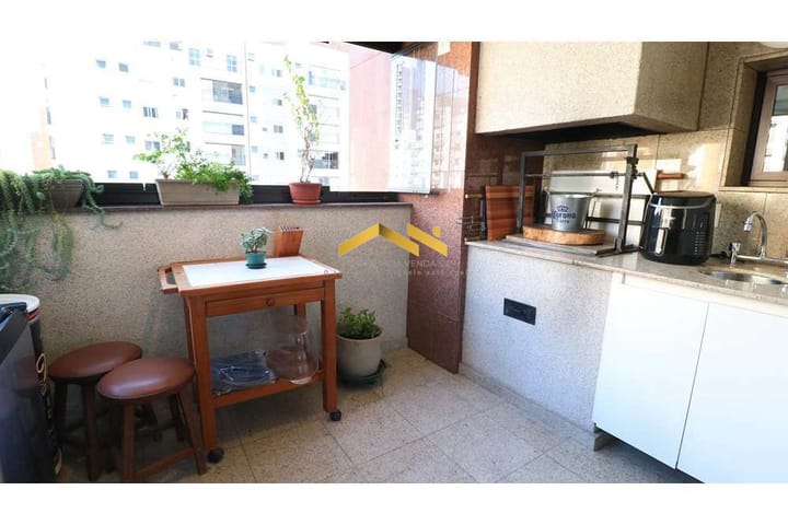 Apartamento à venda com 4 quartos, 226m² - Foto 24