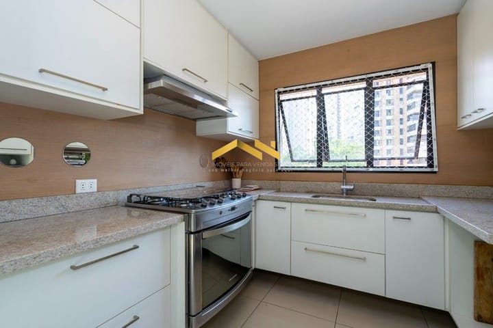 Apartamento à venda com 3 quartos, 185m² - Foto 10