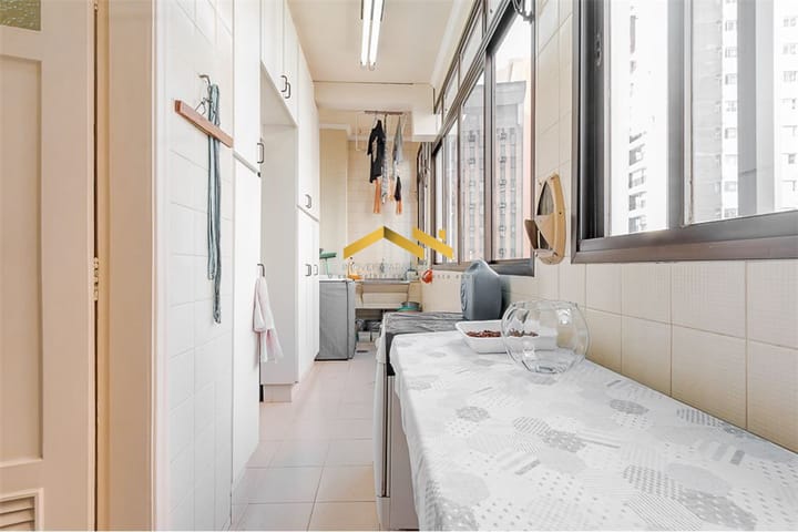 Apartamento à venda com 3 quartos, 244m² - Foto 13