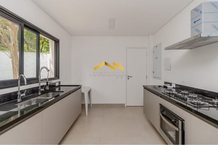 Casa à venda com 3 quartos, 318m² - Foto 12