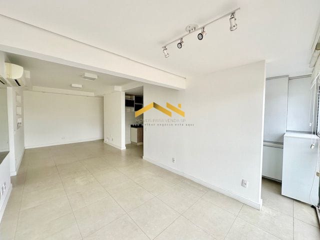 Apartamento à venda com 2 quartos, 74m² - Foto 69