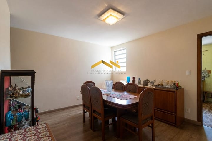 Casa à venda com 5 quartos, 162m² - Foto 14