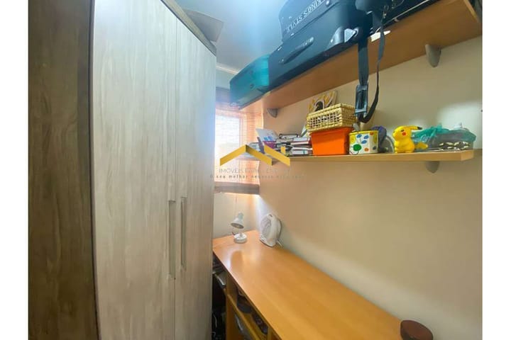 Apartamento à venda com 3 quartos, 61m² - Foto 2