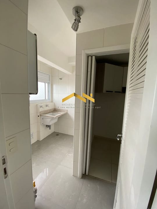 Apartamento à venda com 3 quartos, 124m² - Foto 7