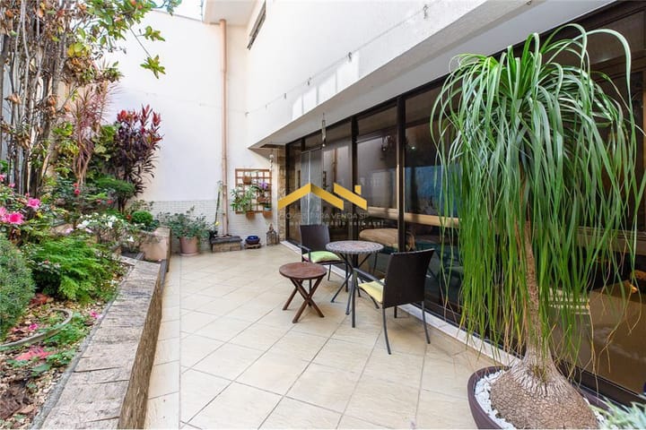 Casa à venda com 5 quartos, 352m² - Foto 17