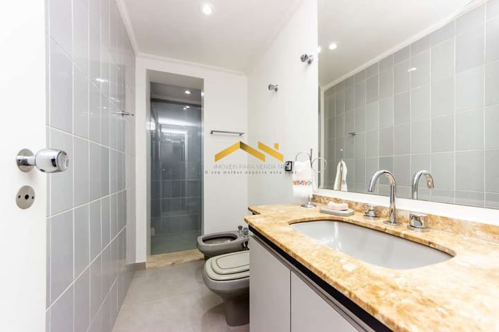 Apartamento à venda com 4 quartos, 140m² - Foto 11