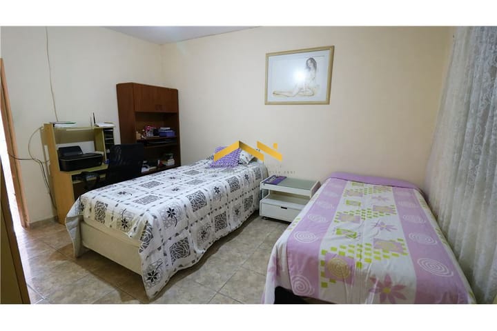 Casa à venda com 3 quartos, 250m² - Foto 17