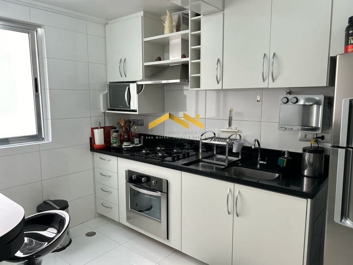 Apartamento à venda com 2 quartos, 68m² - Foto 2