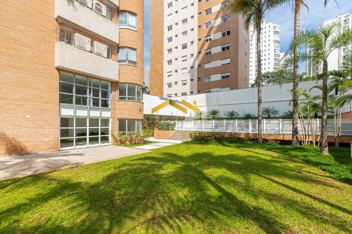 Apartamento à venda com 3 quartos, 243m² - Foto 29