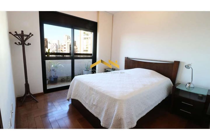 Apartamento à venda com 4 quartos, 226m² - Foto 18