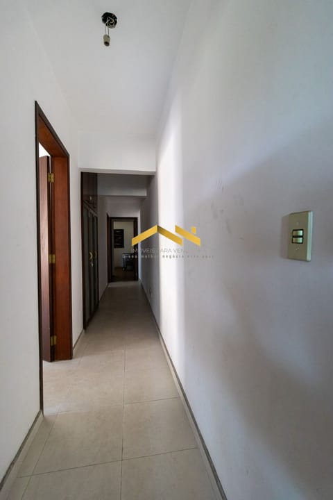 Casa à venda com 6 quartos, 450m² - Foto 18