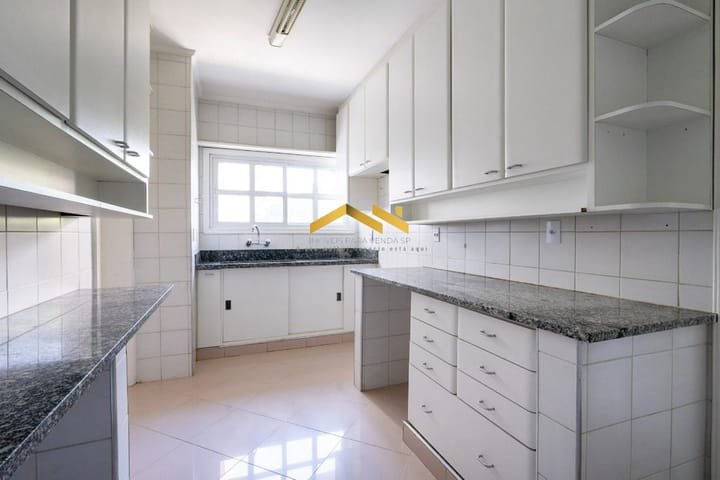 Apartamento à venda com 4 quartos, 207m² - Foto 13