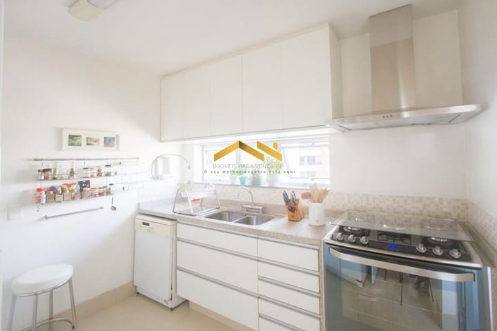 Apartamento à venda com 3 quartos, 121m² - Foto 4