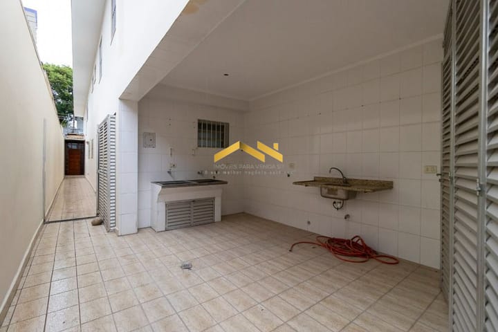 Casa à venda com 3 quartos, 240m² - Foto 17