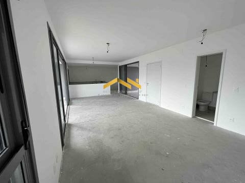 Apartamento à venda com 4 quartos, 165m² - Foto 2