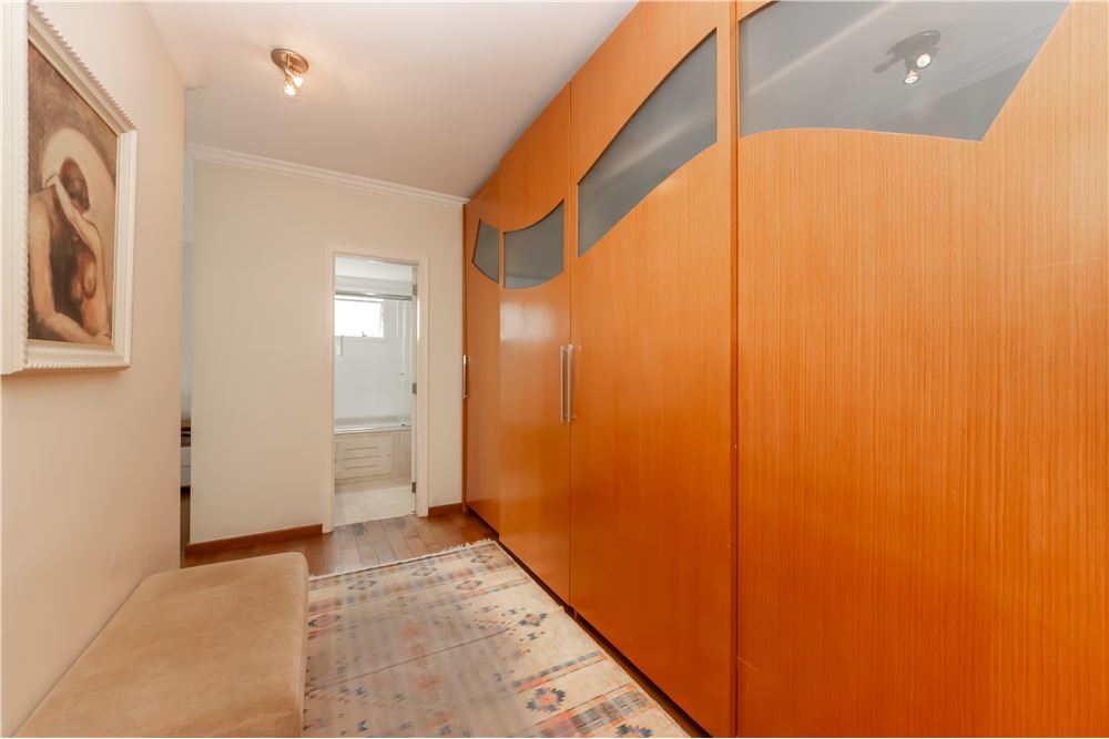 Apartamento à venda com 4 quartos, 198m² - Foto 9