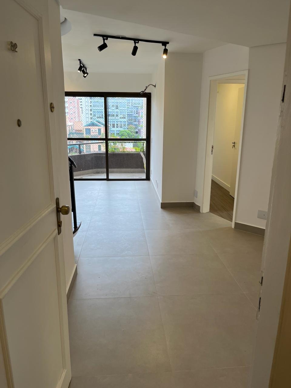 Apartamento à venda com 2 quartos, 130m² - Foto 6