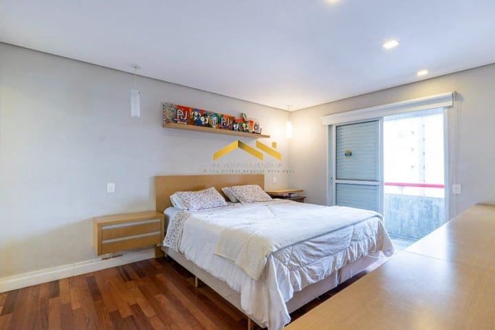 Apartamento à venda com 4 quartos, 220m² - Foto 7