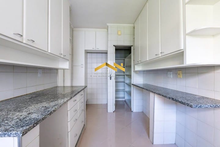 Apartamento à venda com 4 quartos, 207m² - Foto 16