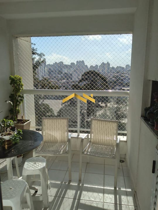 Apartamento à venda com 3 quartos, 83m² - Foto 1