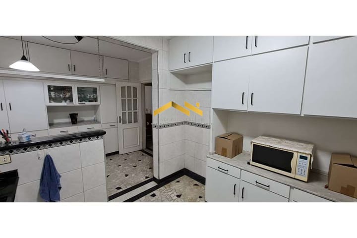 Apartamento à venda com 3 quartos, 197m² - Foto 10