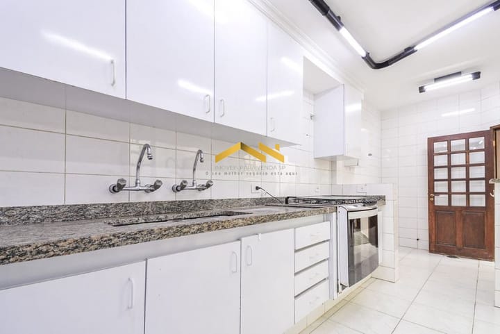 Casa à venda com 3 quartos, 280m² - Foto 20