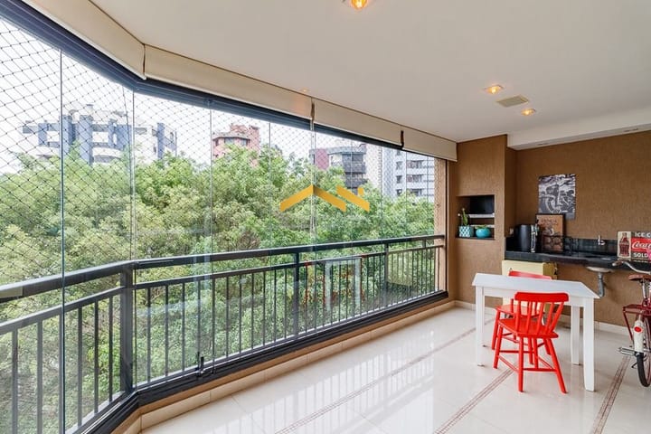 Apartamento à venda com 3 quartos, 137m² - Foto 18