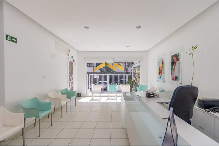 Casa à venda com 4 quartos, 176m² - Foto 18