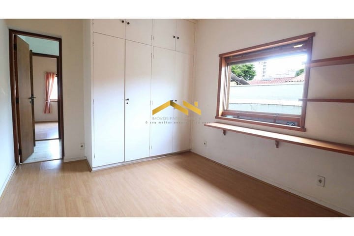 Casa à venda com 3 quartos, 216m² - Foto 6