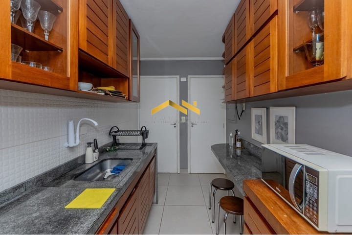 Apartamento à venda com 3 quartos, 75m² - Foto 2