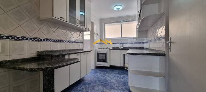 Apartamento à venda com 3 quartos, 108m² - Foto 4