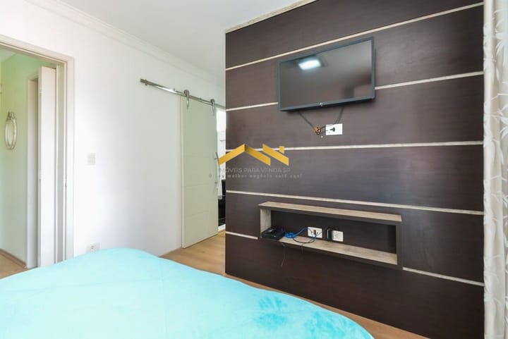 Casa à venda com 3 quartos, 216m² - Foto 2