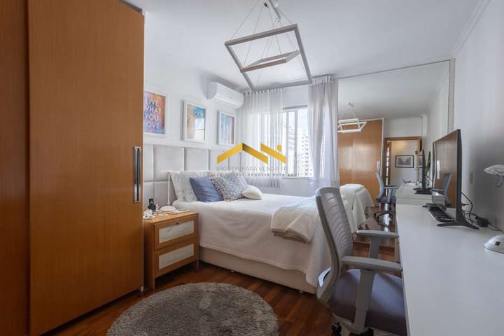 Apartamento à venda com 3 quartos, 228m² - Foto 3