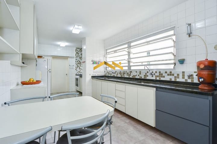 Apartamento à venda com 3 quartos, 199m² - Foto 7