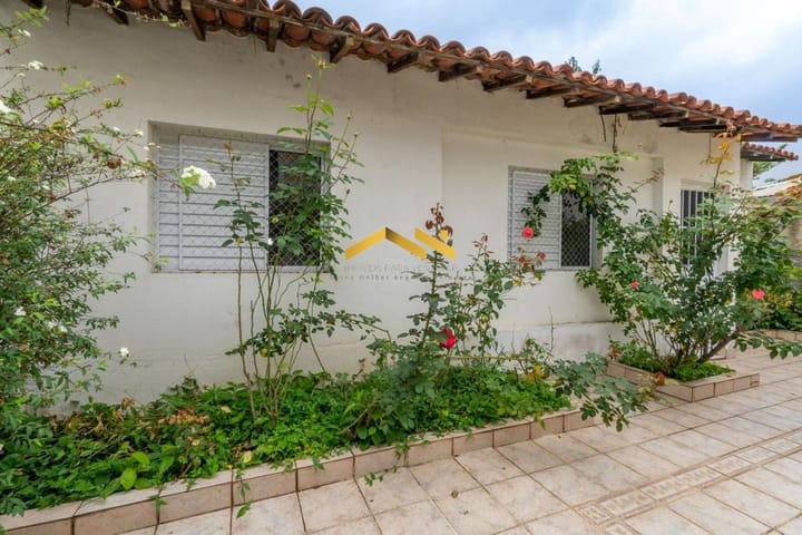 Casa à venda com 3 quartos, 303m² - Foto 16