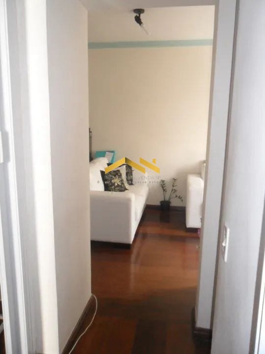 Apartamento à venda com 2 quartos, 55m² - Foto 11