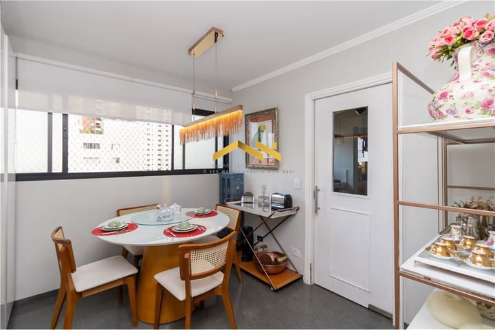 Apartamento à venda com 3 quartos, 222m² - Foto 26