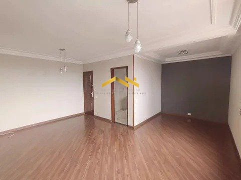 Apartamento à venda com 3 quartos, 90m² - Foto 1