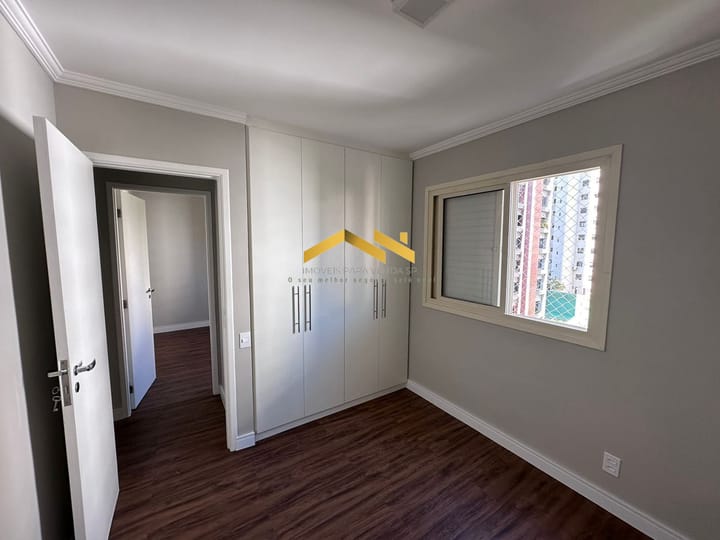 Apartamento à venda com 3 quartos, 80m² - Foto 2