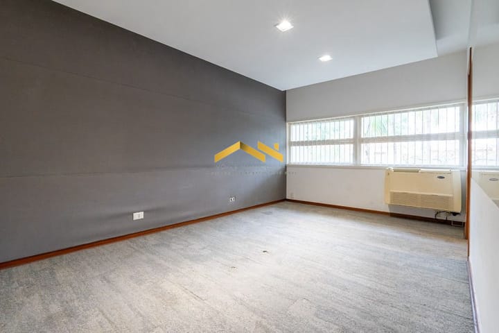 Casa à venda com 3 quartos, 216m² - Foto 31