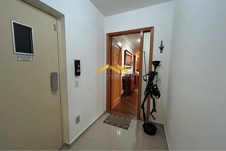 Apartamento à venda com 3 quartos, 145m² - Foto 9