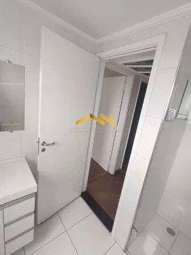 Apartamento à venda com 3 quartos, 90m² - Foto 4