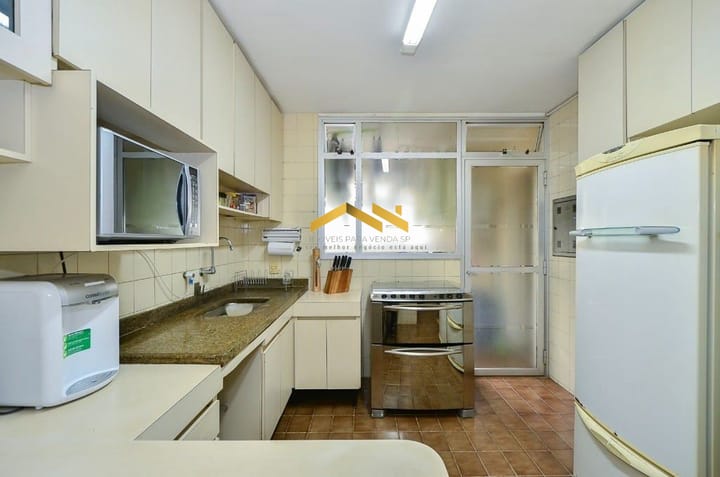 Apartamento à venda com 3 quartos, 141m² - Foto 9