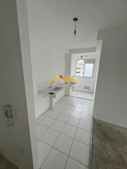 Apartamento à venda com 2 quartos, 55m² - Foto 2