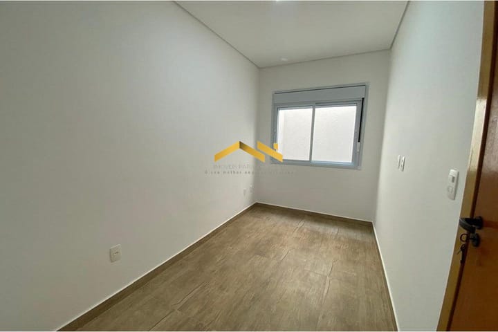 Casa à venda com 3 quartos, 200m² - Foto 3