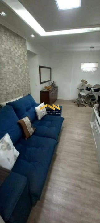 Apartamento à venda com 2 quartos, 65m² - Foto 2