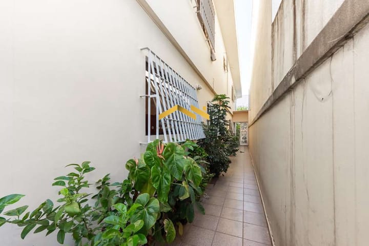 Casa à venda com 4 quartos, 262m² - Foto 18