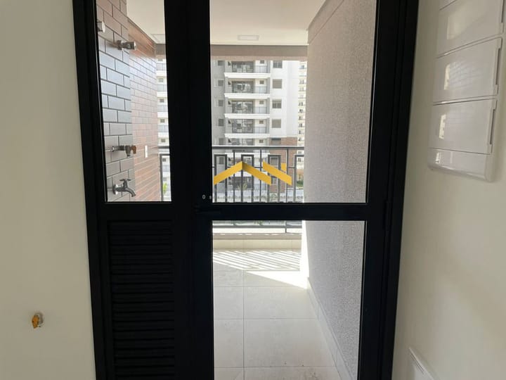 Apartamento à venda com 2 quartos, 69m² - Foto 28