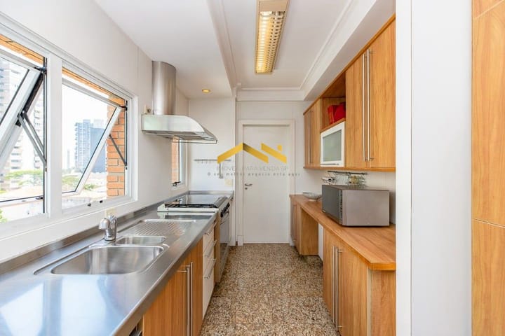 Apartamento à venda com 3 quartos, 243m² - Foto 6