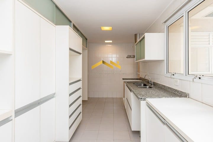 Apartamento à venda com 3 quartos, 190m² - Foto 10